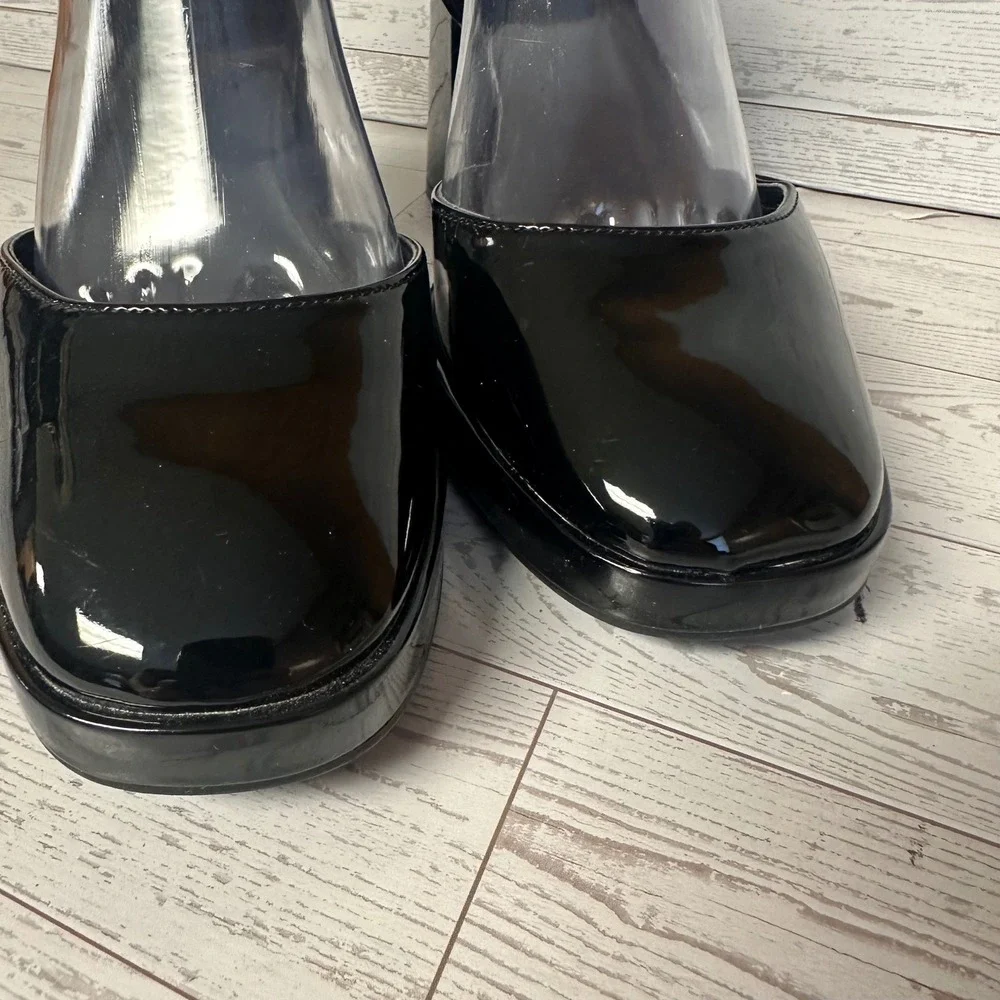 chic black